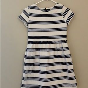 Super cute Vineyard Vines dress size 14